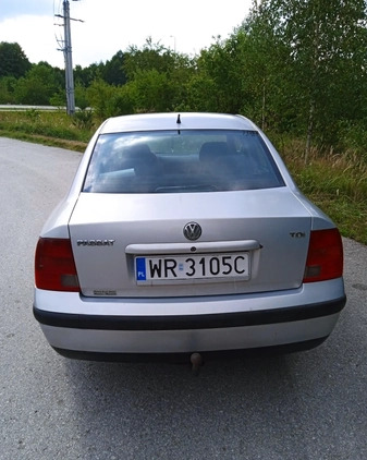 Volkswagen Passat cena 4800 przebieg: 368000, rok produkcji 1999 z Radom małe 79